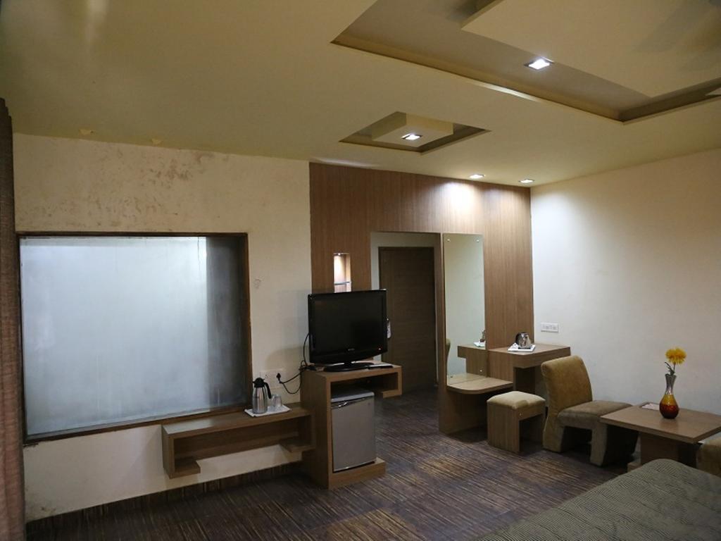Leo Resorts Junagadh Cameră foto